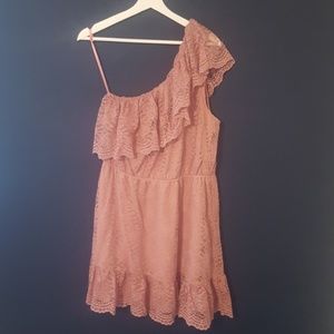 Light magenta lace one shoulder dress